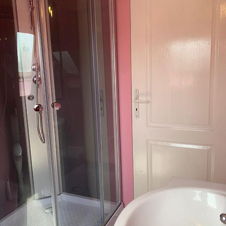Studio Meuble Dans Une Maison Limay Εξωτερικό φωτογραφία